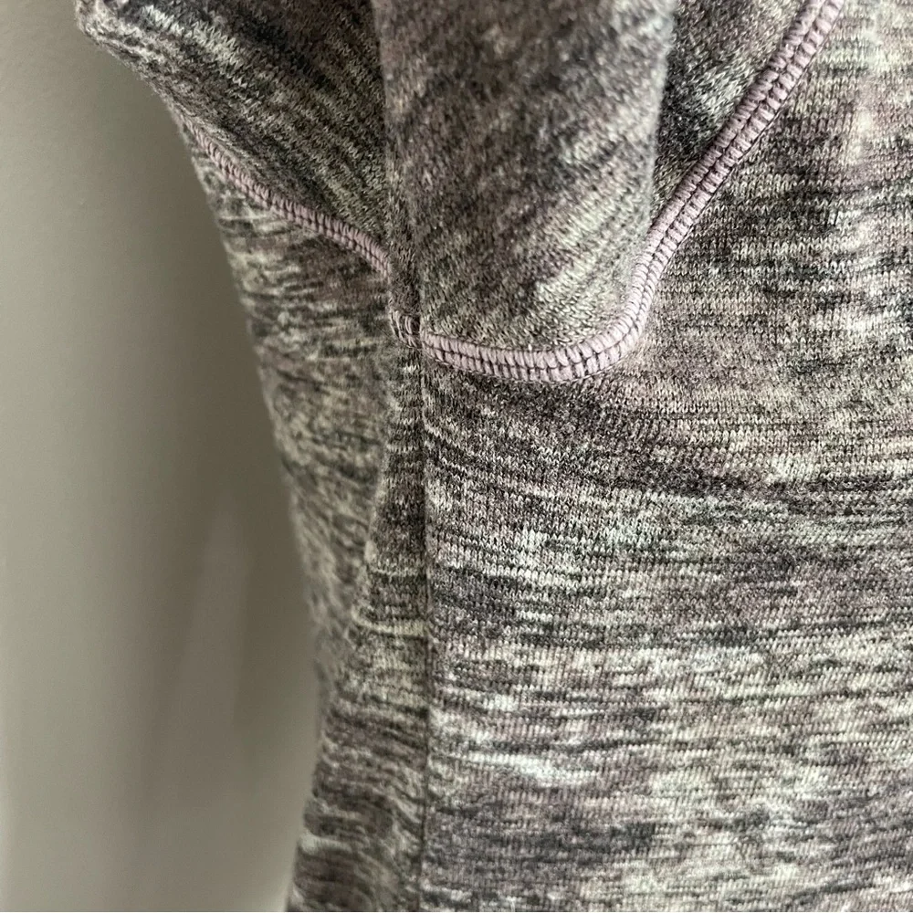 Athleta Sweater Top Thumbholes High Low Hem Lightweight Space Dyed Purple Grey